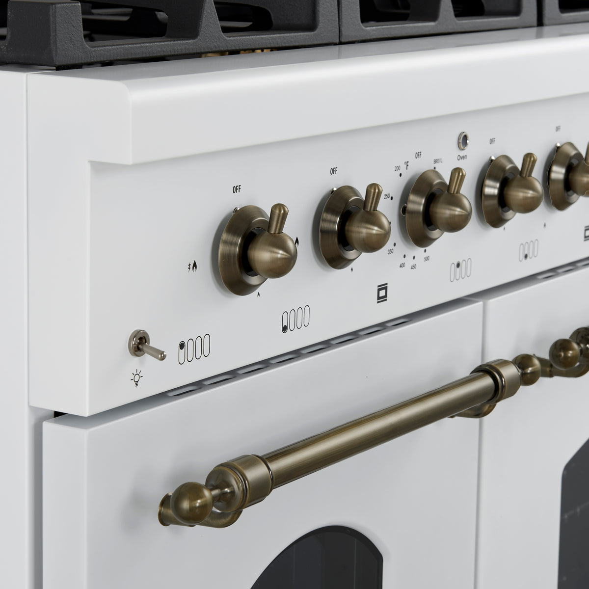 Forno Antico 48-Inch Dual Fuel Range, White with Antique Brass Finish, 8 Burners, 94,000 BTU, 5.5 cu.ft. Double Ovens & Griddle